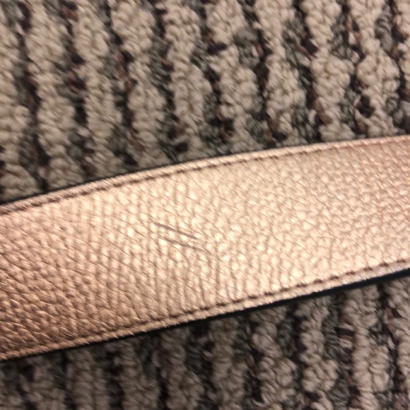 Gold & silver Reversible P belt monogrammed - Picture 5 of 6